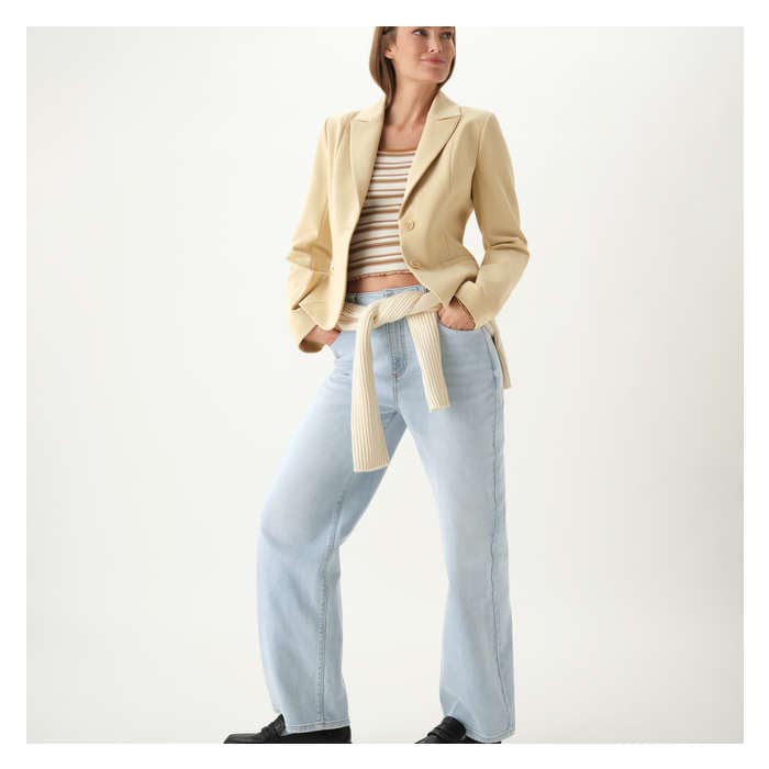 Aux Femmes Jean délavé clair à taille haute et à jambe large